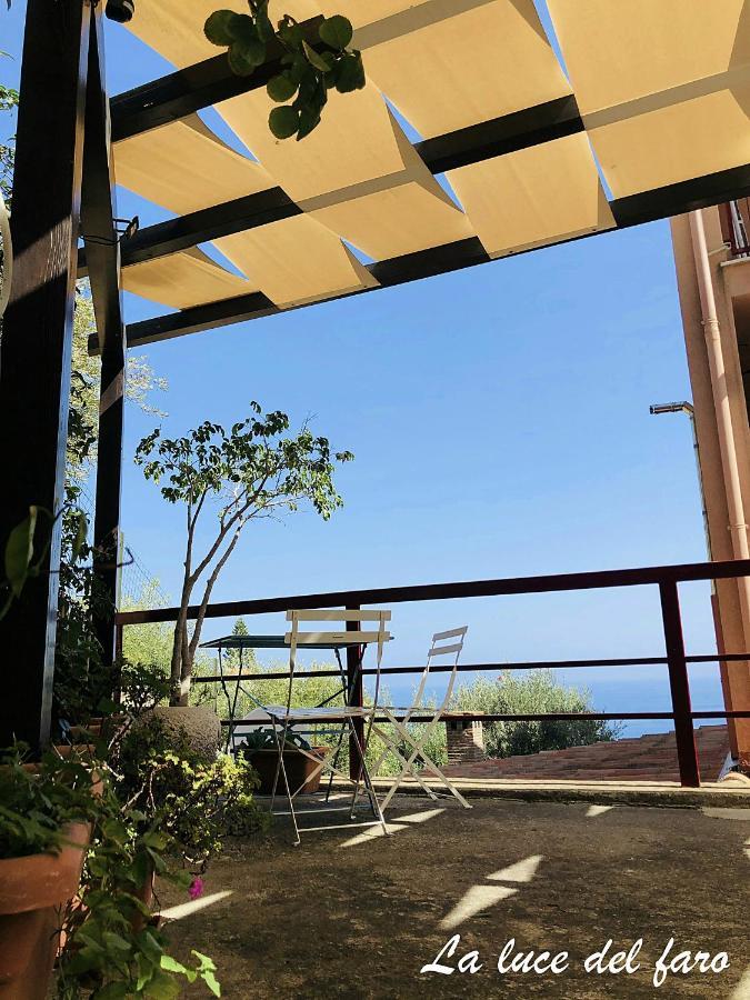 La Luce Del Faro Apartment Чефалу Екстериор снимка